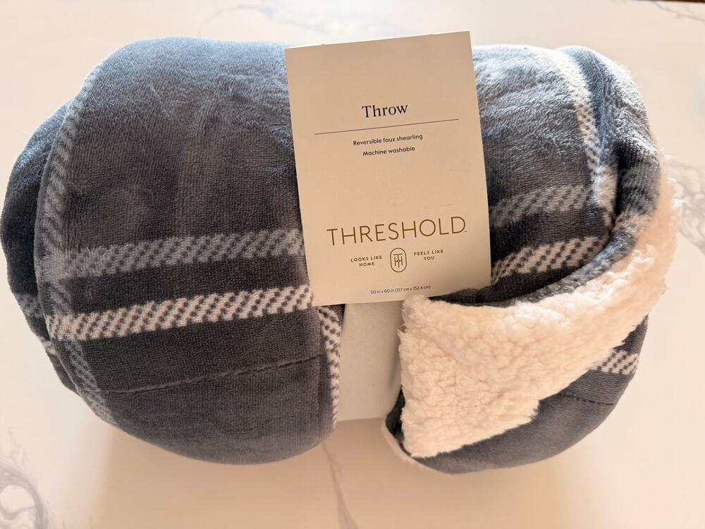 Threshold Reversible Faux Shearling Throw Blanket Blue Plaid 50x60 NWT Target